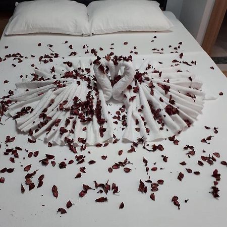 Gemlik Esas Pansiyon מראה חיצוני תמונה